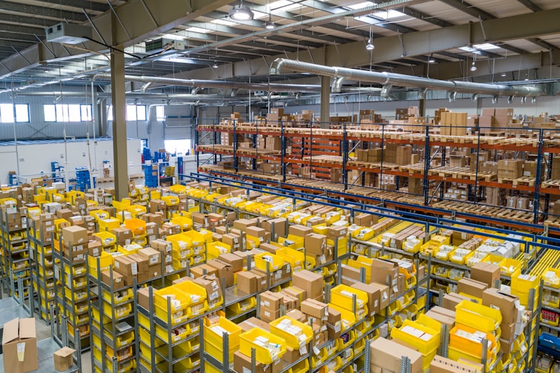 Wholesale procurement and shipping freight warehouse